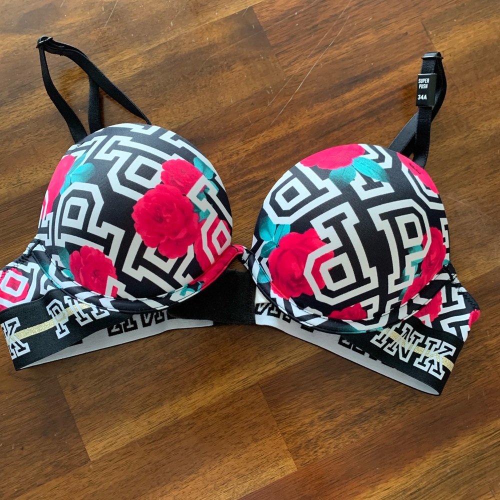 NWT VS PINK Wear Everywhere Super Push-Up Bra 34A